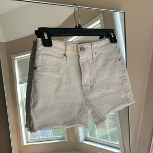 Abercrombie & Fitch White Denim Shorts Size 25